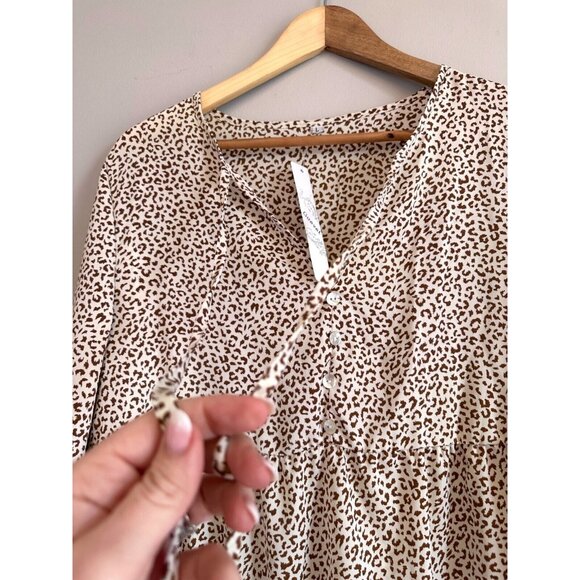 Gaovot Long Sleeve Animal Print Babydoll dress Vneck Tiered NWT Women's LARGE - Picture 4 of 9